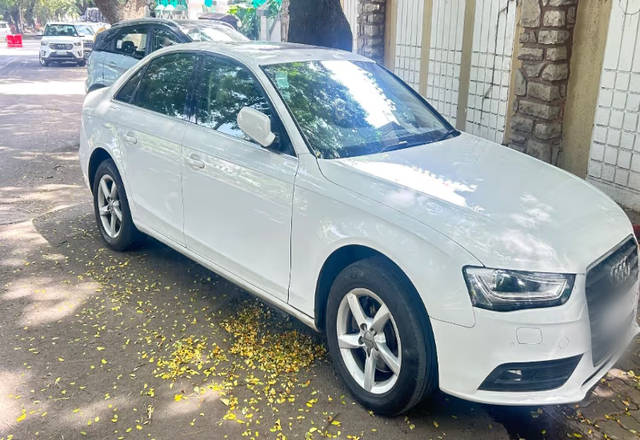 https://images10.gaadi.com/usedcar_image/4566701/original/e533008f-c4ac-4d61-96cf-cdcbf80fc5b4.?imwidth=6400