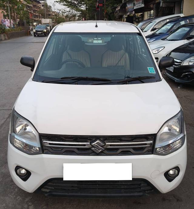 https://images10.gaadi.com/usedcar_image/4566703/original/processed_2cc27cc9-99f3-4444-8590-52123f799ff0.jpg?imwidth=6400