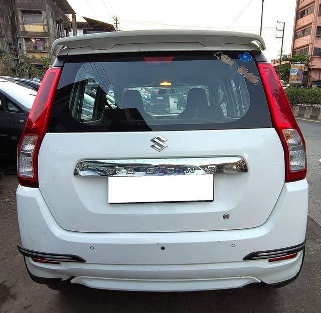 https://images10.gaadi.com/usedcar_image/4566703/original/processed_ec02b5e0-a6d3-4078-a17e-19d4b25f45b1.jpg?imwidth=6402