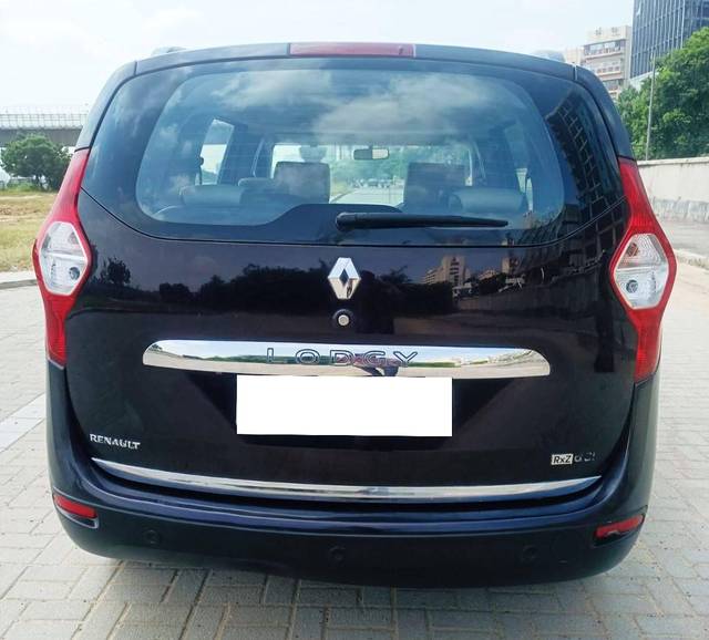 https://images10.gaadi.com/usedcar_image/4566706/original/processed_20defc402377e74df693cc5c650cd866.jpg?imwidth=6401