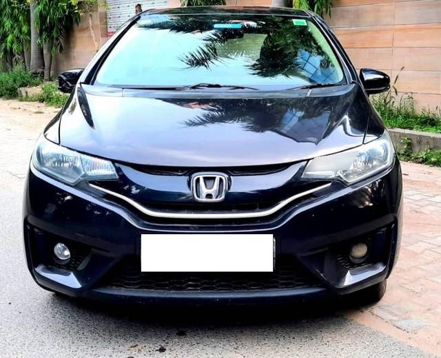 https://images10.gaadi.com/usedcar_image/4566709/original/processed_3e9333eefd7ec8946dfc08dcbaf5aa20.jpg?imwidth=6402