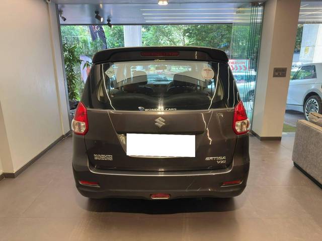 https://images10.gaadi.com/usedcar_image/4566711/original/processed_e9188c6c0be683b4d03b3b58ee251593.jpeg?imwidth=6402