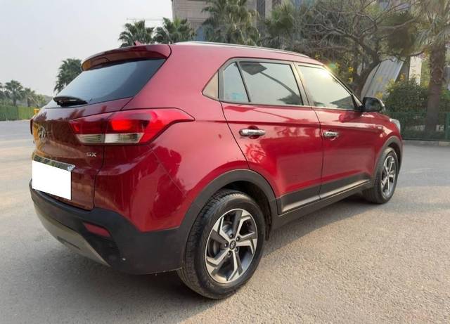 https://images10.gaadi.com/usedcar_image/4566712/original/processed_082fd252c7c9bf7437f98212a68c7e2e.jpg?imwidth=6402