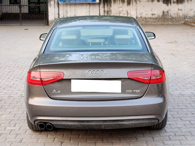 https://images10.gaadi.com/usedcar_image/4566778/original/processed_9423d48420106de720085348fb45a1d6.jpg?imwidth=6401