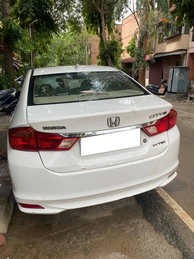 https://images10.gaadi.com/usedcar_image/4566793/original/processed_d44ab51d-69c0-4819-b3aa-bd16c7d07c9e.jpg?imwidth=6400