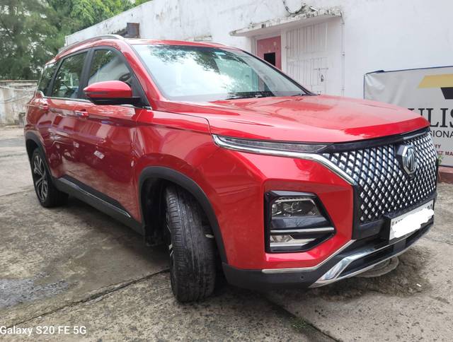 https://images10.gaadi.com/usedcar_image/4566813/original/processed_9070af1ccfc44f5911bdbffc6da43241.jpg?imwidth=6400