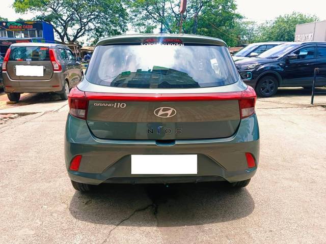 https://images10.gaadi.com/usedcar_image/4566819/original/processed_46cc2c98372f7fcd9b121fb237f5b4ef.jpeg?imwidth=6401