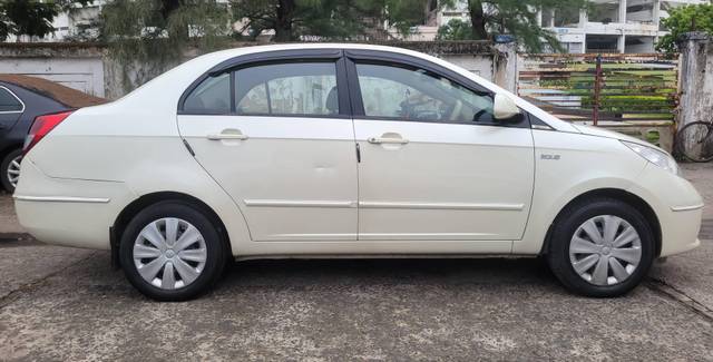https://images10.gaadi.com/usedcar_image/4566839/original/processed_1ea13bd7a95160cddc4426f3c486db8d.jpg?imwidth=6401