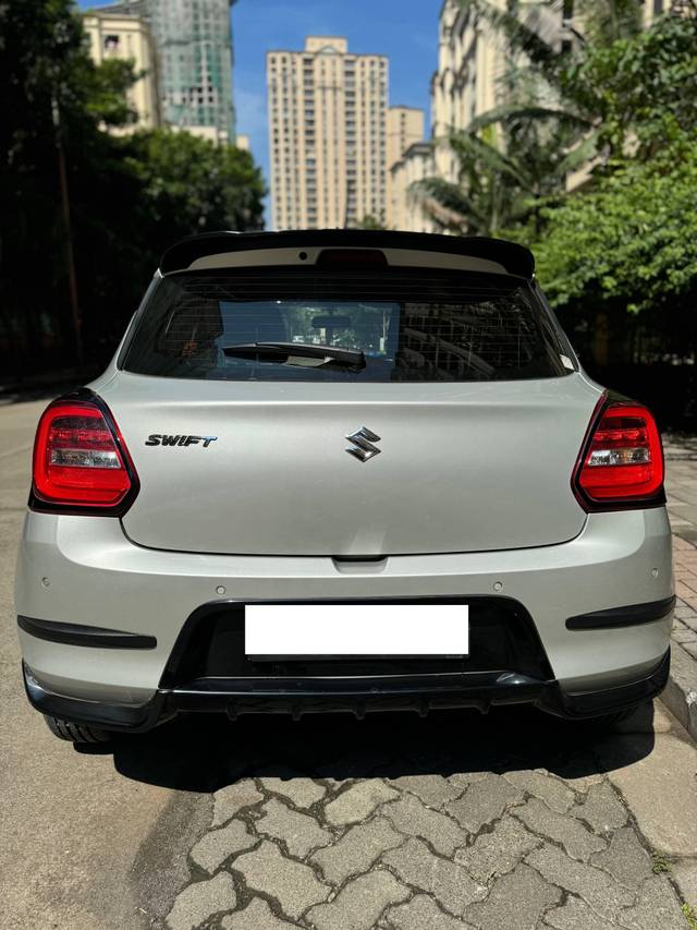 https://images10.gaadi.com/usedcar_image/4566875/original/processed_54844ce5-9a07-4e3c-8a5f-5670d45ca97b.jpg?imwidth=6402