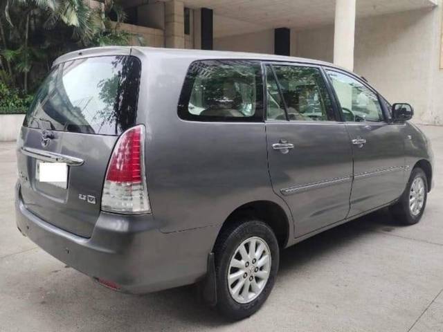 https://images10.gaadi.com/usedcar_image/4566896/original/processed_92a0b346a4c64a7cdd1f8576c31f31ef.jpeg?imwidth=6402