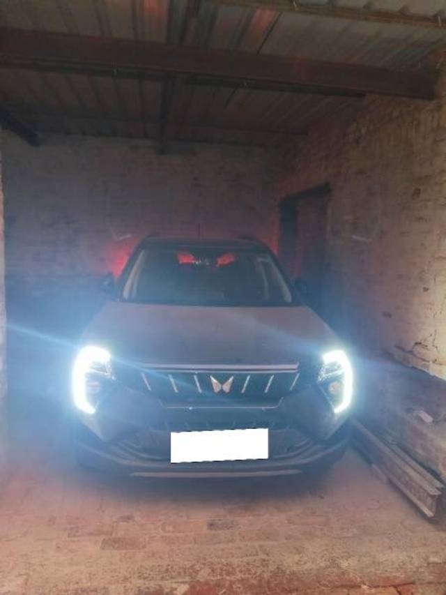 https://images10.gaadi.com/usedcar_image/4566902/original/processed_9e98bc22-b18c-46bb-b15a-cb7cc673f81c.jpg?imwidth=6400