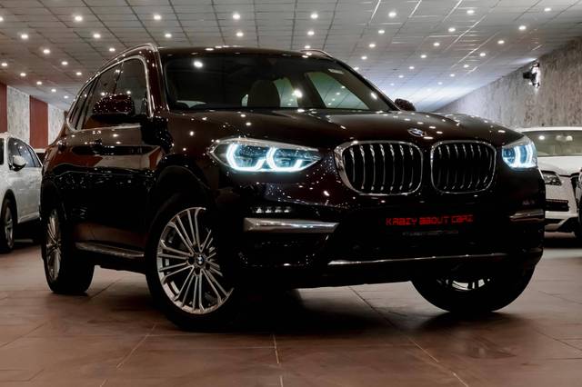 https://images10.gaadi.com/usedcar_image/4566911/original/processed_768a0007b84241fb2f91085b09f8c226.jpg?imwidth=6400