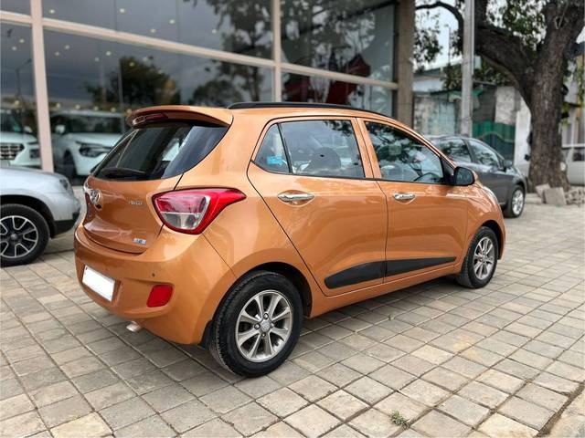https://images10.gaadi.com/usedcar_image/4566914/original/processed_cbc92c89b7e9b1130b59bd671c48bb69.jpg?imwidth=6402