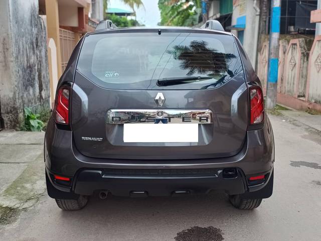 https://images10.gaadi.com/usedcar_image/4566917/original/processed_06ade9c449966ba9be601fddc3025acc.jpg?imwidth=6401