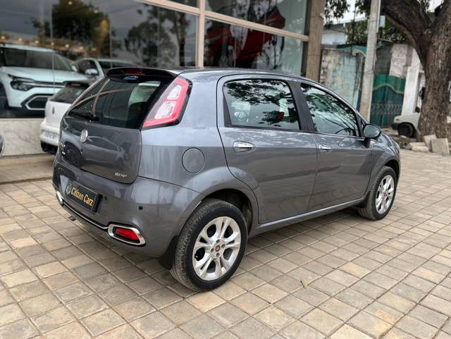 https://images10.gaadi.com/usedcar_image/4566919/original/processed_3d20622ebda36b0f9f762105b5e7e944.jpg?imwidth=6402