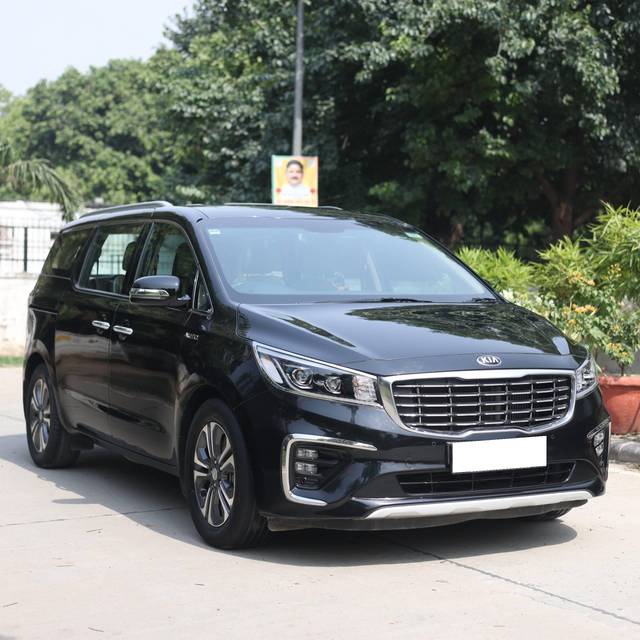 https://images10.gaadi.com/usedcar_image/4566968/original/processed_1bde8e0c-f45e-460e-a96d-275f089bc354.jpg?imwidth=6400