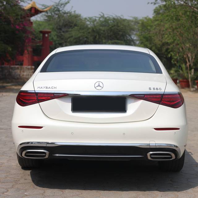 https://images10.gaadi.com/usedcar_image/4567016/original/processed_7d61d107-debc-4d64-ae39-e075bb5ba85a.jpg?imwidth=6402
