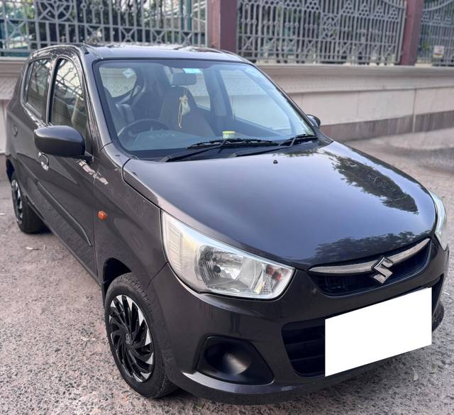 https://images10.gaadi.com/usedcar_image/4567035/original/processed_4d8221cc384382c9b6558bbd1b845de0.jpg?imwidth=6402