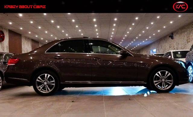 https://images10.gaadi.com/usedcar_image/4567053/original/processed_6f8d3c8a3d627d2eeb8403004da5cb76.jpg?imwidth=6401