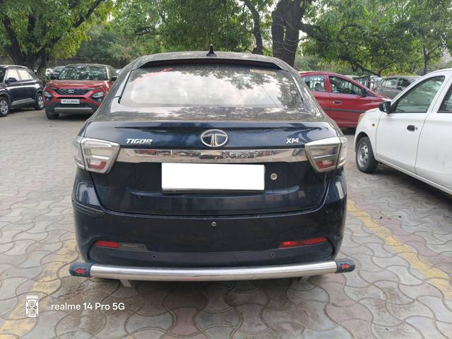 https://images10.gaadi.com/usedcar_image/4567054/original/processed_d7a4f093fdb5ff521b255a5f7270f869.jpg?imwidth=6401