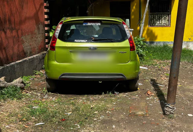 https://images10.gaadi.com/usedcar_image/4567061/original/932d022c-197d-4462-8cf6-3780b00ebe91.?imwidth=6401