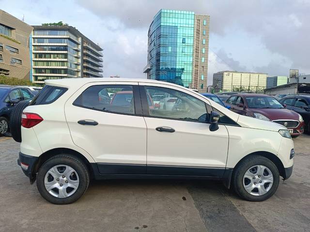 https://images10.gaadi.com/usedcar_image/4567132/original/a419c9581db1dad3d3d0de5d3ba98ae7.jpg?imwidth=6401