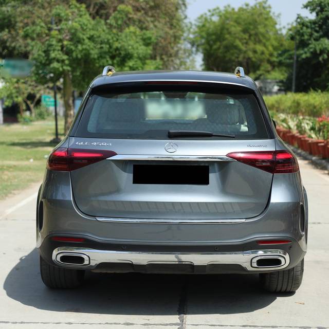 https://images10.gaadi.com/usedcar_image/4567162/original/processed_d2b568be-dd84-4801-9a7a-2b70c38685ec.jpg?imwidth=6402