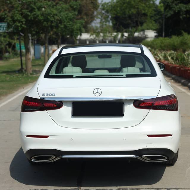 https://images10.gaadi.com/usedcar_image/4567181/original/processed_36095a9c-b863-48b2-b3f4-c61698cbbdd0.jpg?imwidth=6402