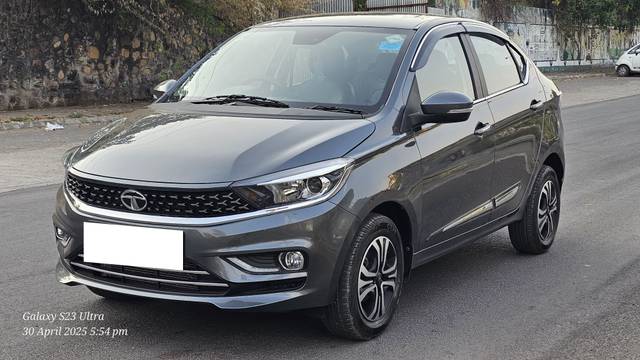 https://images10.gaadi.com/usedcar_image/4567189/original/processed_a97007fc3d90f4a550cf3b9c76257c62.jpg?imwidth=6401