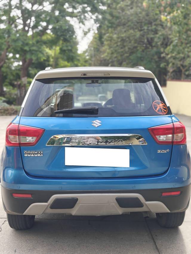 https://images10.gaadi.com/usedcar_image/4567193/original/processed_c4c9578779ef7ada4296ee24a001c2be.jpg?imwidth=6401
