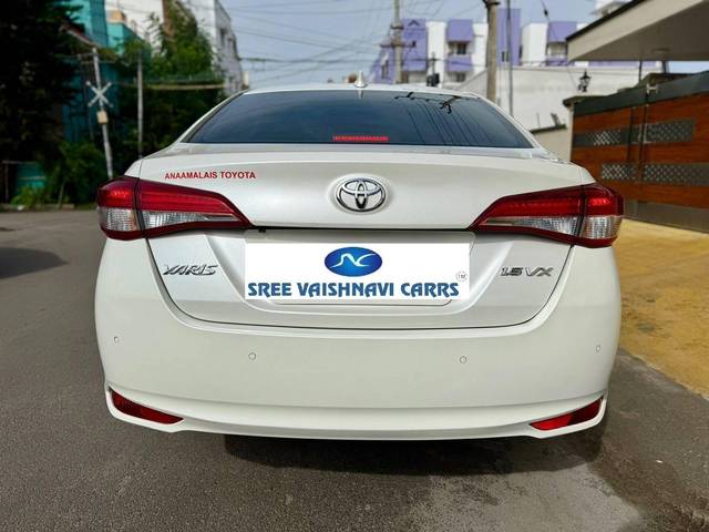 https://images10.gaadi.com/usedcar_image/4567204/original/processed_7890ce6bdbf0471a23d9bb0fb6ecb6bc.jpg?imwidth=6402