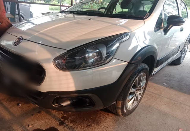 https://images10.gaadi.com/usedcar_image/4567220/original/880edc65-cb30-4fa2-9dce-cdd92c1c7670.?imwidth=6400