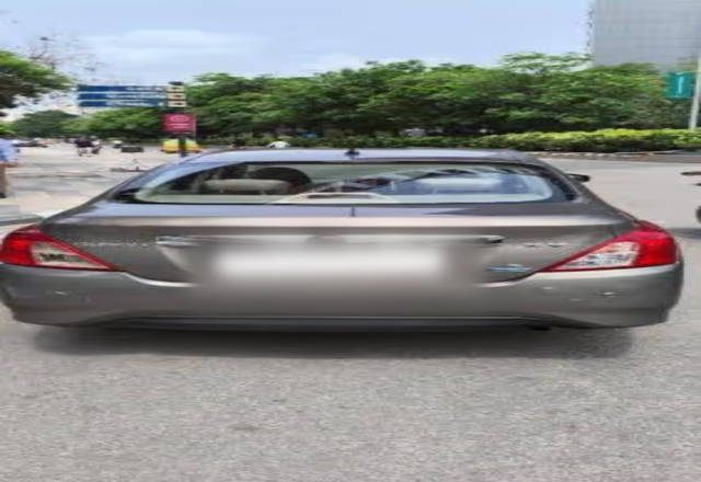 https://images10.gaadi.com/usedcar_image/4567247/original/e9d51b9f-b00f-4639-a791-ef8332ef014e.?imwidth=6401