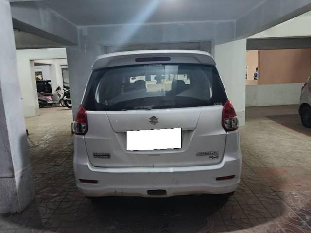 https://images10.gaadi.com/usedcar_image/4567251/original/processed_d6a5ea98-2d8d-45d7-8e7d-0ceb96349373.jpg?imwidth=6402