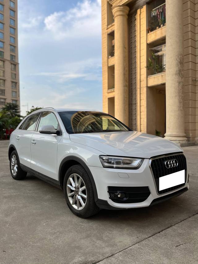 https://images10.gaadi.com/usedcar_image/4567252/original/processed_b90fd14e-f7ea-4732-bdbf-a293b381f486.jpg?imwidth=6400