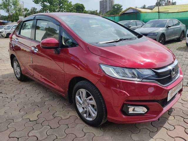 https://images10.gaadi.com/usedcar_image/4567260/original/processed_e48d0130a8a02fff3967f06898882ba5.jpeg?imwidth=6400