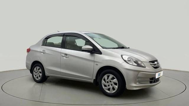 https://images10.gaadi.com/usedcar_image/4567265/original/466590ea289bf9205030d319caadb7f6.jpg?imwidth=6400
