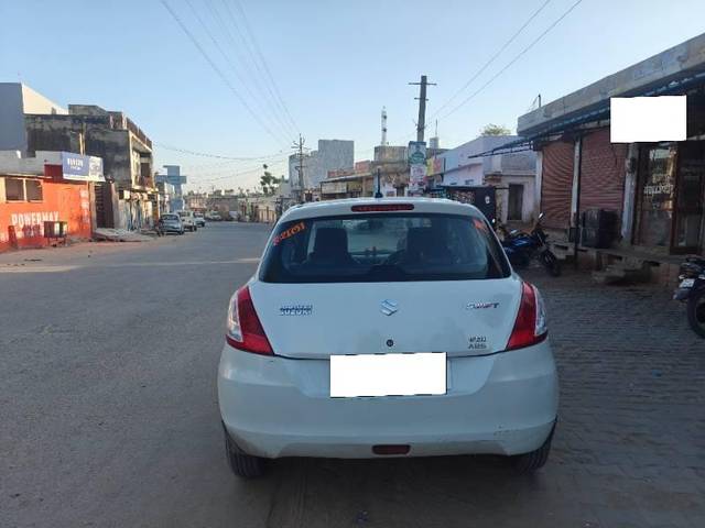 https://images10.gaadi.com/usedcar_image/4567270/original/processed_e775d914-1d61-4ad8-9820-8045889b85f2.jpg?imwidth=6402