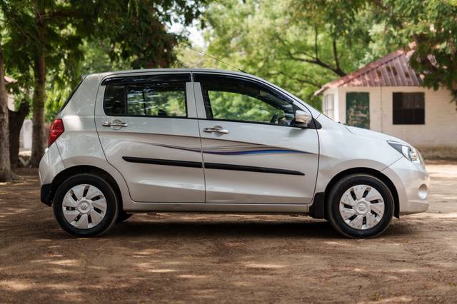https://images10.gaadi.com/usedcar_image/4567286/original/bb66435b5d2b6400a5cd35a50bce3dc7.jpg?imwidth=6401