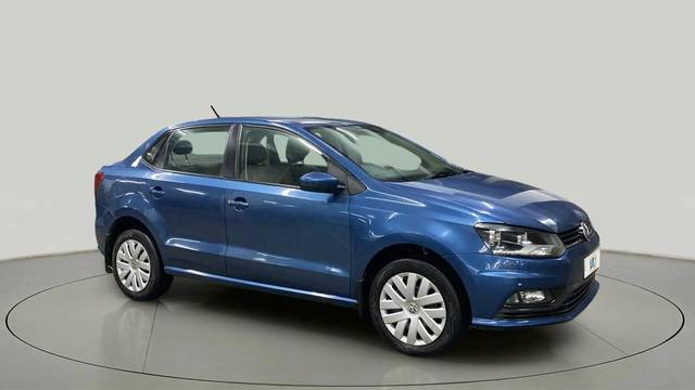 https://images10.gaadi.com/usedcar_image/4567345/original/7fea42fe2cedf5b26ba55bff5901ef2a.jpg?imwidth=6400