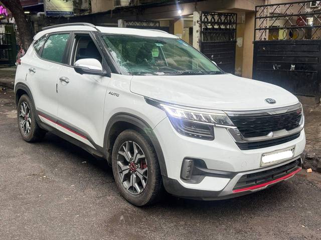 https://images10.gaadi.com/usedcar_image/4567357/original/processed_8f872a713839c1c4dc96879e4becc085.jpg?imwidth=6400