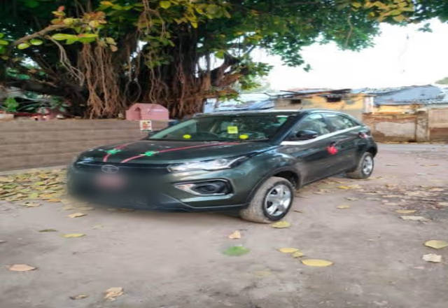 https://images10.gaadi.com/usedcar_image/4567388/original/d88869ff-d516-489e-b36a-436f6673e7cc.?imwidth=6400