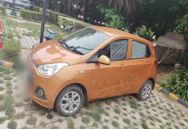 https://images10.gaadi.com/usedcar_image/4567409/original/f2477796-5122-4492-aca5-48bb57fe570a.?imwidth=6400
