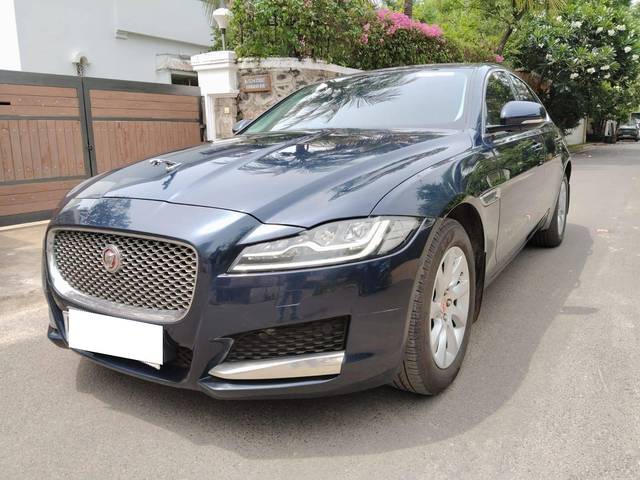 https://images10.gaadi.com/usedcar_image/4567426/original/processed_ea2b1130a89f9bfc27e64089ac6154cb.jpg?imwidth=6400