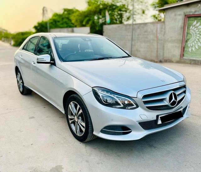 https://images10.gaadi.com/usedcar_image/4567435/original/fdb9f9f8313e31a17de2a81c56559ed7.jpg?imwidth=6400