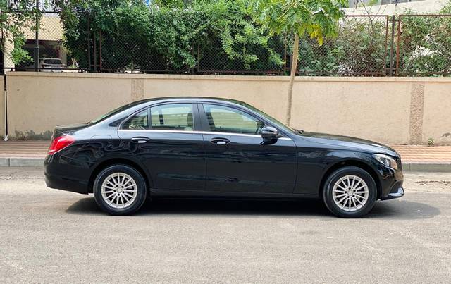 https://images10.gaadi.com/usedcar_image/4567486/original/a12cea6356e1ea844e4066c4ee881a80.jpg?imwidth=6401