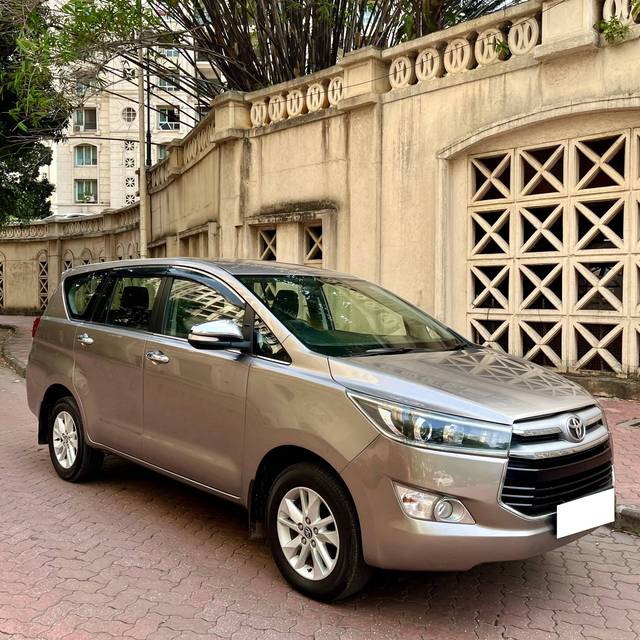 https://images10.gaadi.com/usedcar_image/4567552/original/processed_c94e75e55d2f2653b6bbf13e8e1f92bb.JPG?imwidth=6400