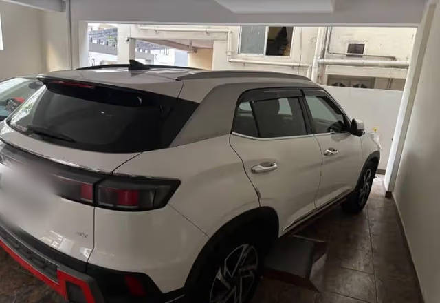 https://images10.gaadi.com/usedcar_image/4567559/original/5d6c3fb5-bfb1-47e9-9e9d-467a139c7a2f.?imwidth=6401