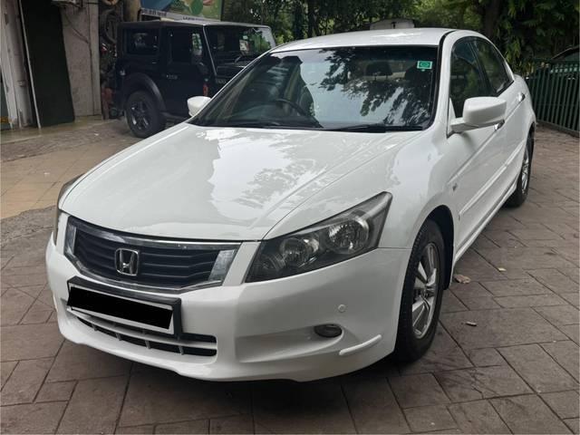 https://images10.gaadi.com/usedcar_image/4567607/original/processed_7a326ad3-23a9-49fc-b55a-574026b91814.jpg?imwidth=6402