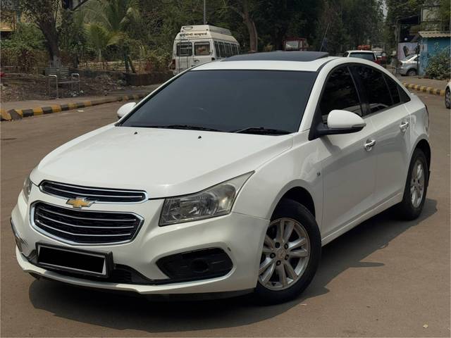 https://images10.gaadi.com/usedcar_image/4567616/original/processed_806adfda-aa54-45b5-a6f1-889e27923ddc.jpg?imwidth=6401